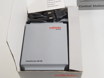Lot 211 - A MARKLIN HO gauge 60212 Central Station...