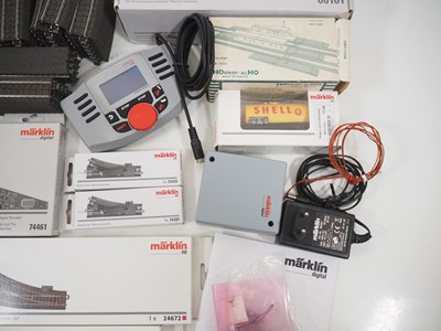 Lot 212 - A group of MARKLIN HO gauge track and...