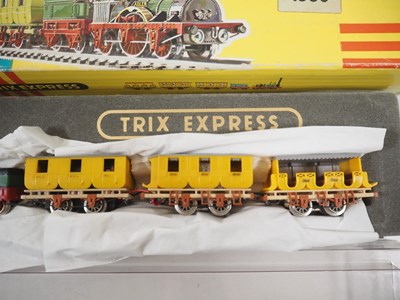 Lot 215 - A TRIX EXPRESS HO gauge 3-rail DC 1530 'Der...