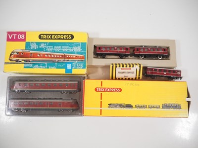 Lot 222 - A pair of TRIX EXPRESS HO gauge 3-rail DC...