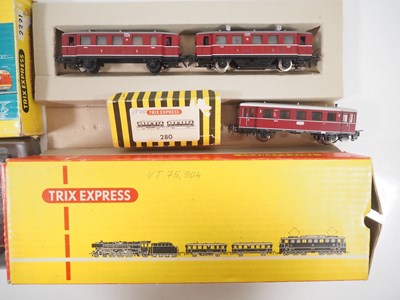 Lot 222 - A pair of TRIX EXPRESS HO gauge 3-rail DC...