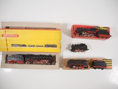 Lot 223 - A group of TRIX EXPRESS HO gauge 3-rail DC...