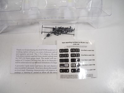 Lot 237 - A pair of HELJAN OO gauge diesel shunting...