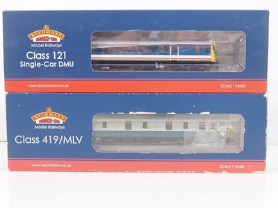 Lot 258 - A pair of BACHMANN OO gauge railcars...