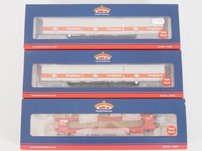 Lot 261 - A group of BACHMANN OO gauge rolling stock...