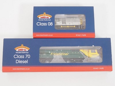 Lot 271 - A pair of BACHMANN OO gauge diesel locomotives...