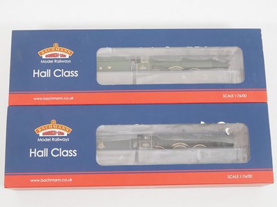 Lot 274 - A pair of BACHMANN OO gauge Hall Class steam...