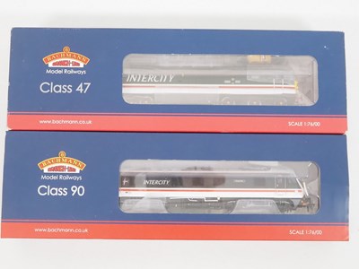 Lot 277 - A pair o BACHMANN OO gauge locos comprising a...