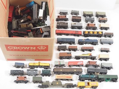 Lot 310 - A lucky dip job lot of mixed OO/HO gauge...