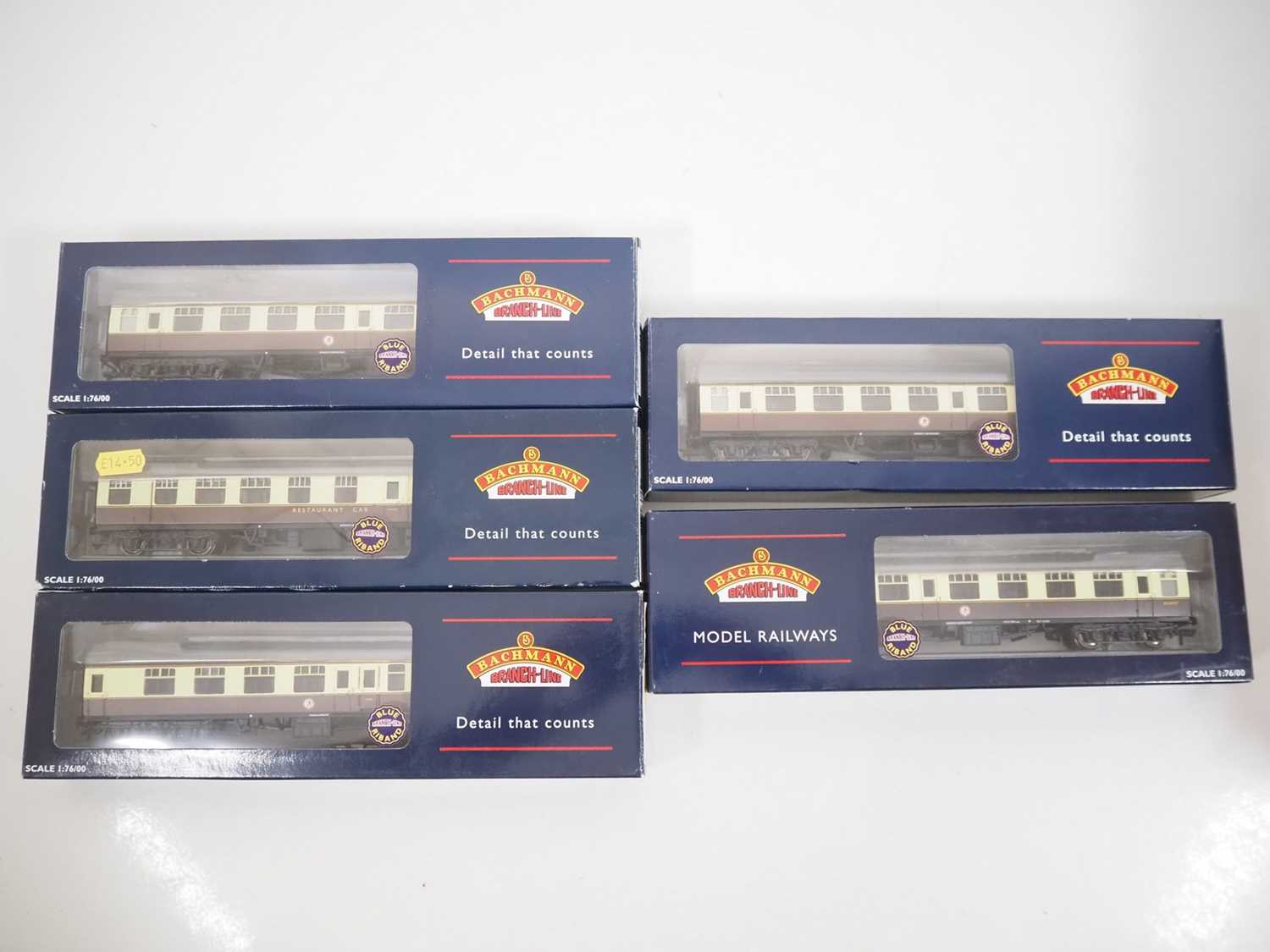 Lot 327 - A group of BACHMANN OO gauge Mk1 passenger...