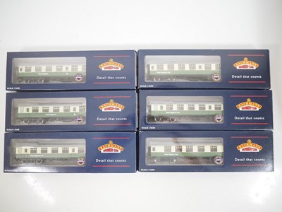 Lot 339 - A group of BACHMANN OO gauge Mk1 passenger...