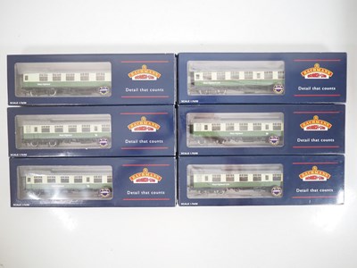 Lot 340 - A group of BACHMANN OO gauge Mk1 passenger...