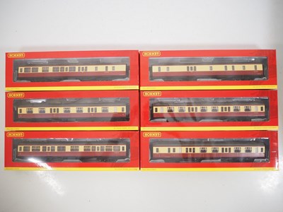 Lot 342 - A group of HORNBY OO gauge Hawksworth...