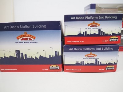 Lot 348 - A group of BACHMANN Scenecraft OO gauge resin...