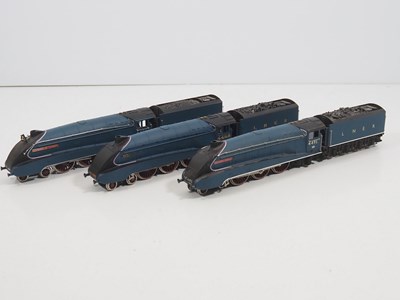 Lot 359 - A group of BACHMANN OO gauge class A4 steam...