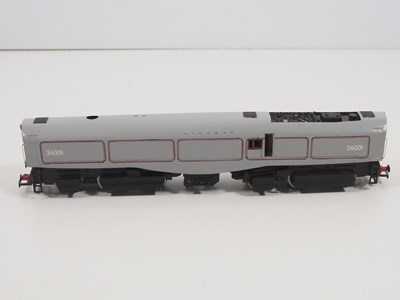 Lot 362 - A GOLDEN ARROW OO gauge Bulleid Leader hand...