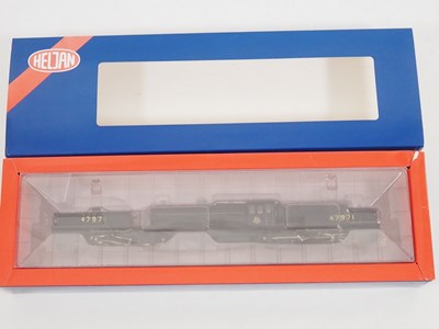 Lot 372 - A HELJAN OO gauge 266210 Beyer Garratt...