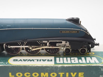 Lot 413 - A WRENN OO gauge W2210AM2 class A4 steam...