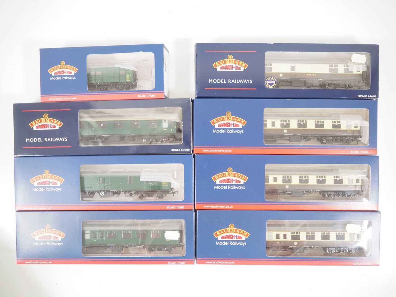 Lot 429 - A group of BACHMANN OO gauge mostly Mk1...