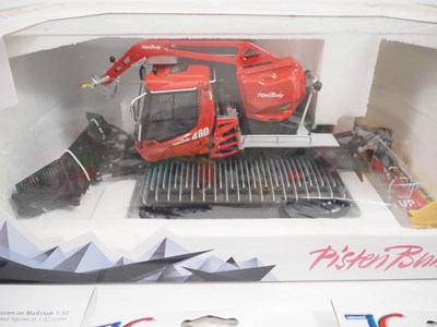 Lot 43 - A 1:32 scale JC COLLECTION 'PistenBully' snow...