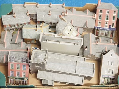 Lot 439 - A very large quantity of METCALFE OO gauge...