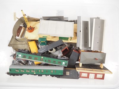 Lot 445 - A quantity of TRI-ANG rolling stock and...