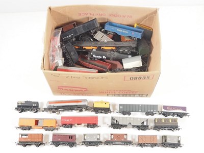 Lot 486 - A lucky dip job lot of mixed OO/HO gauge...