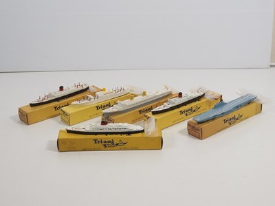 Lot 49 - A group of vintage TRI-ANG MINIC warships and...