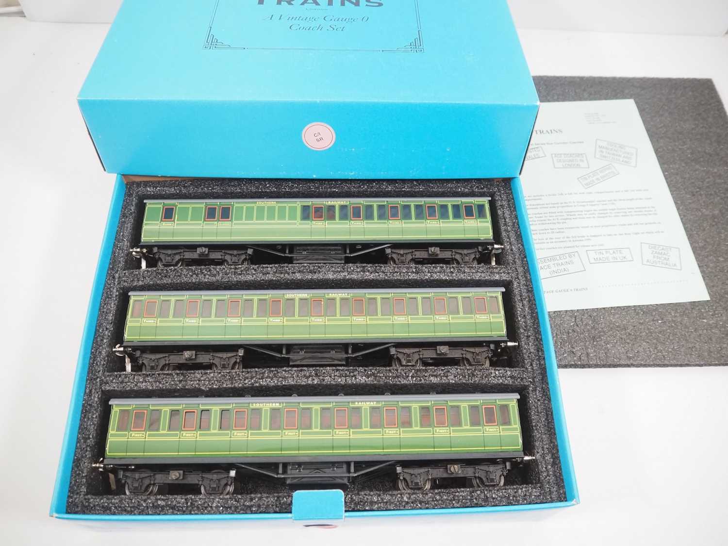 Lot 517 - An ACE TRAINS O gauge C1 coach set comprising...
