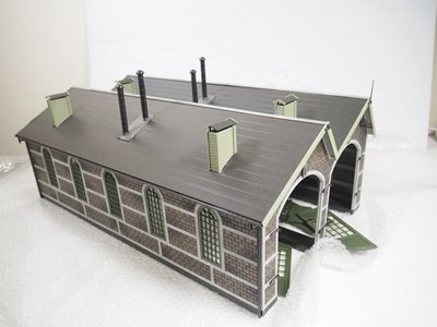 Lot 556 - A large Gauge 1 two road engine shed possibly...