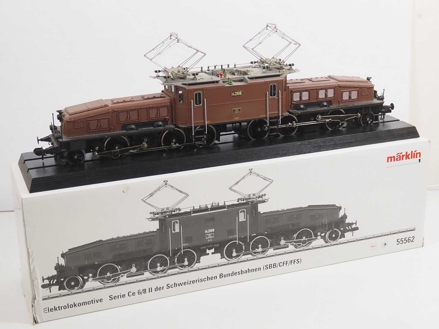 Märklin 34616 E-Lok Re460 HCB der SBB CFF FFS Digital mfx H0 (Gebraucht) in Basel für CHF 120 Märklin 34616 E-Lok Re460 HCB der SBB CFF FFS Digital mfx H0 (Gebraucht) in Basel für CHF 120
