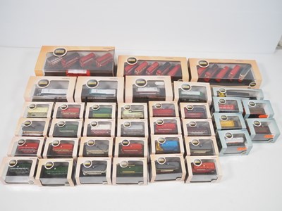 Lot 71 - A large group of OXFORD DIECAST N gauge...