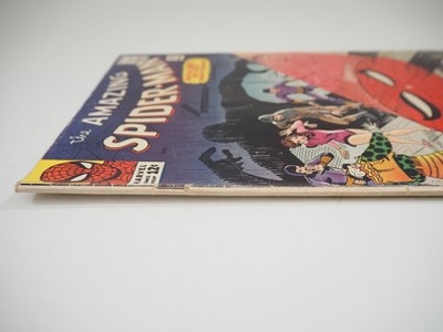 Lot 529 - AMAZING SPIDER-MAN #22 - (1965 - MARVEL) -...