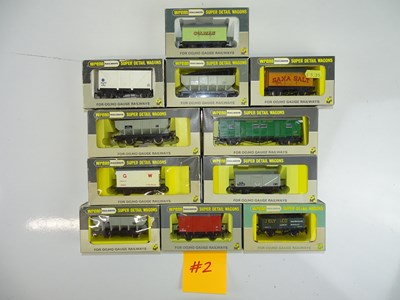 Lot 333 - A group of assorted WRENN wagons as lotted -...