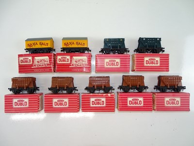 Lot 371 - A group of HORNBY DUBLO Salt and Presflo...