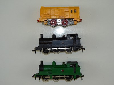 Lot 372 - A group of HORNBY DUBLO small locos to include...