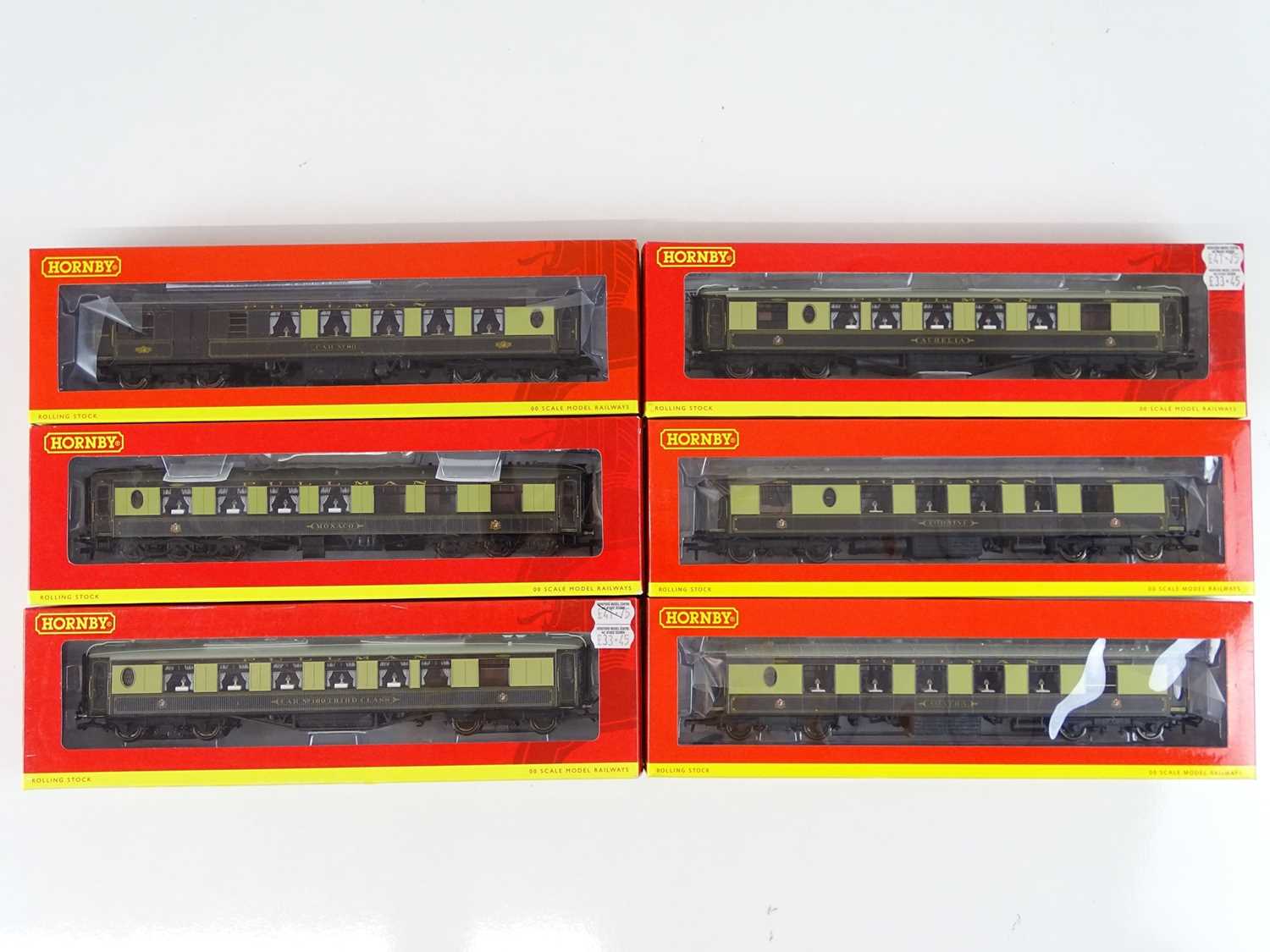 Lot 382 - A group of HORNBY Pullman coaches - VG/E in VG...