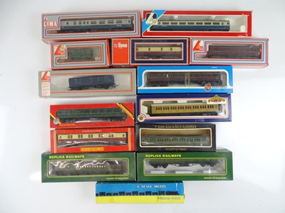 Lot 391 - A group of OO Gauge boxed Passenger coaches by...