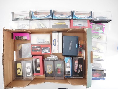 Lot 156 - A large group of boxed and unboxed 1:43 scale...