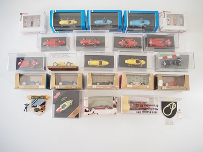 Lot 218 - A large group of boxed and unboxed 1:43 scale...