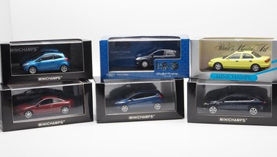 Lot 267 - A group of limited edition 1:43 scale models...