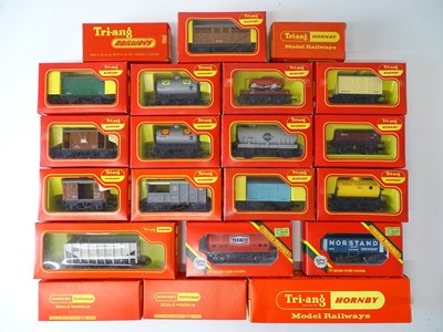 Lot 400 - A group of OO Gauge mixed boxed wagons by...