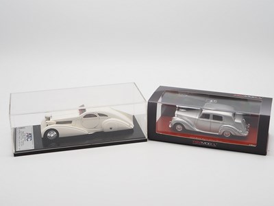 Lot 469 - A pair of limited edition 1:43 scale Ltd...