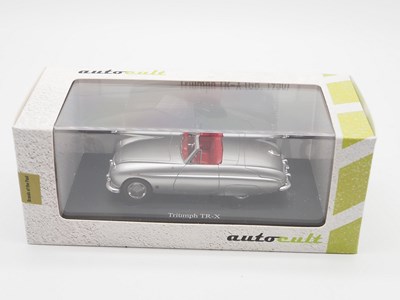 Lot 522 - A 1:43 scale AUTOCULT hand built resin model...