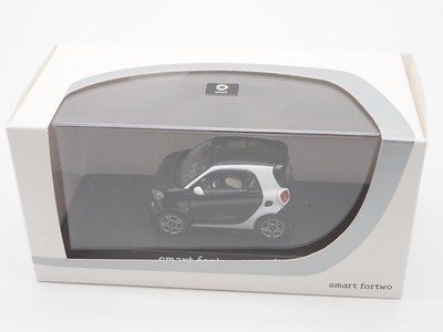 Lot 103 - A group of limited edition 1:43 scale models...