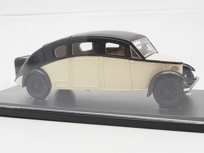 Lot 350 - A 1:43 scale AUTOCULT hand built resin model...