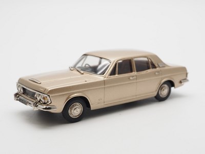 Lot 375 - A LANSDOWNE MODELS 'LDM 109' hand built white...