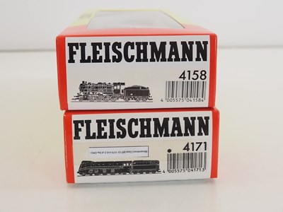 Lot 132 - A pair of FLEISCHMANN HO gauge German outline...