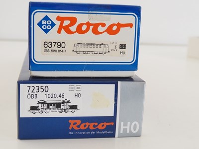 Lot 139 - A pair of ROCO HO gauge Austrian outline...