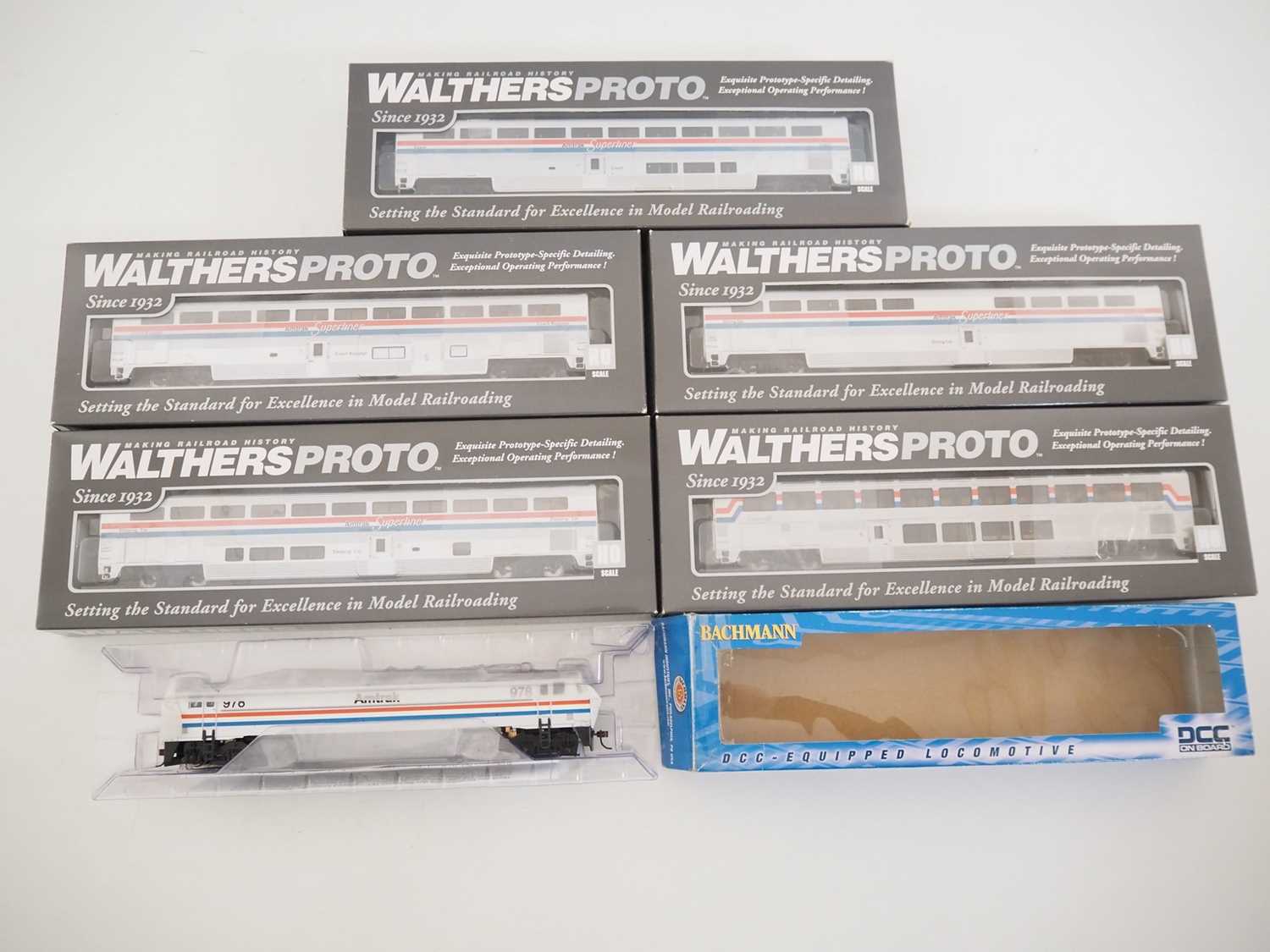 Lot 185 - A group of HO gauge American outline rolling...
